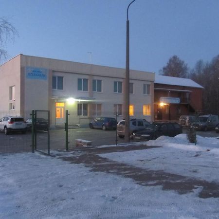 Hotel Viesu Maja Ezerkalns Krāslava Esterno foto