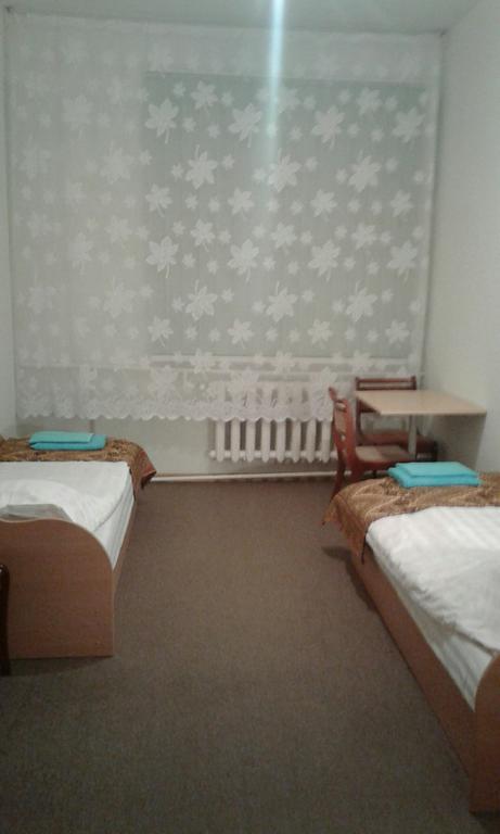 Hotel Viesu Maja Ezerkalns Krāslava Esterno foto